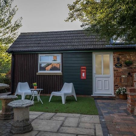 Lincoln Holiday Retreat Little House With Private Hot Tub Екстериор снимка