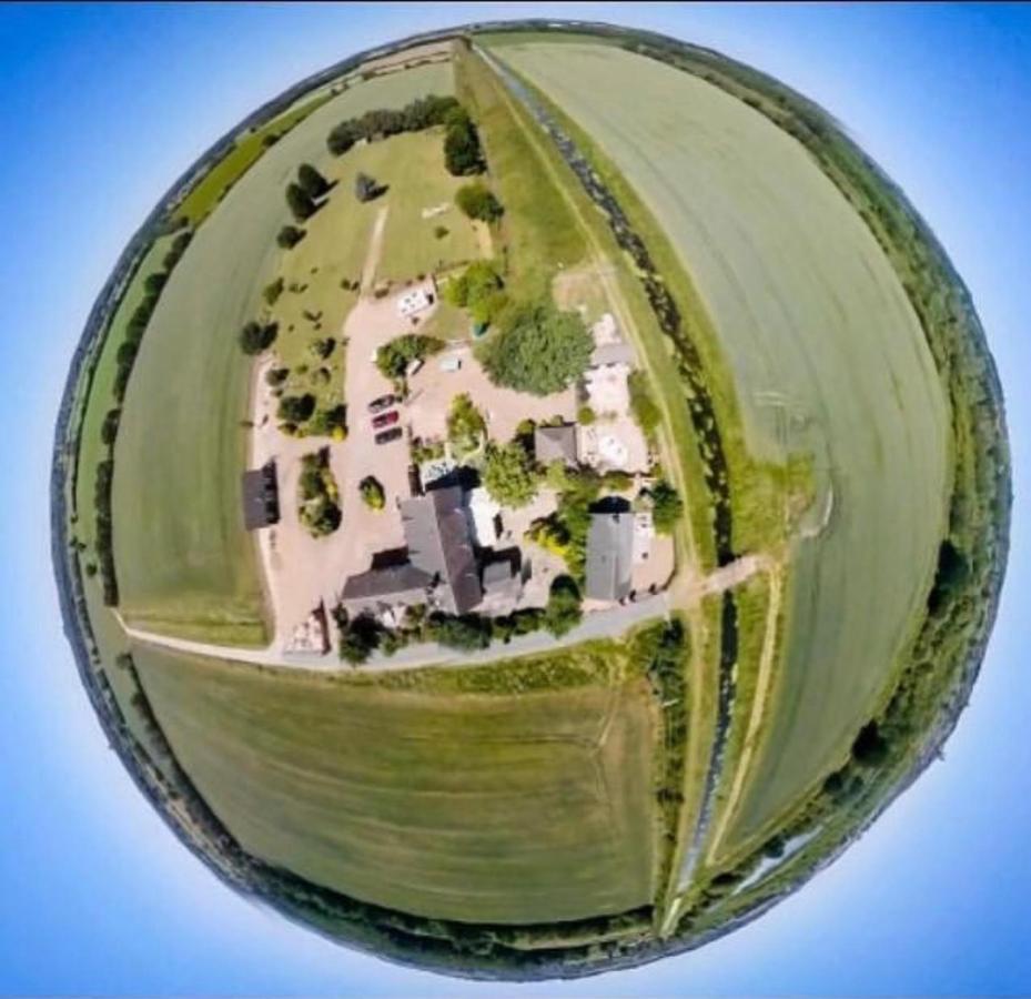 Lincoln Holiday Retreat Little House With Private Hot Tub Екстериор снимка